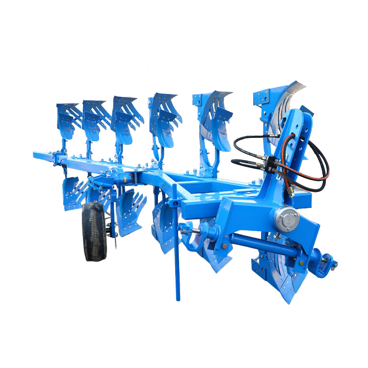 Aratro reversibile idraulico del trattore agricolo
